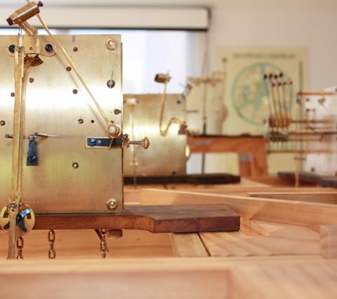Melbourne Antique Clock Repairs - Brunswick, VIC