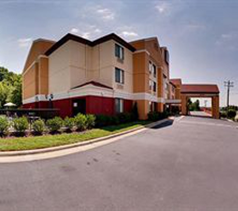 Best Western Plus Huntersville Inn & Suites Near Lake Norman - Huntersville, NC