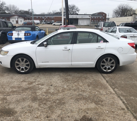 Marlin Motors Wholesale - Norfolk, VA. 2005 Lincoln Zephyr