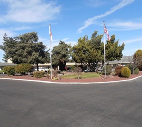 Econo Lodge - Medford, OR