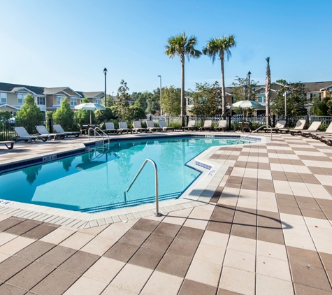 Covington Club Apartments - Oviedo, FL