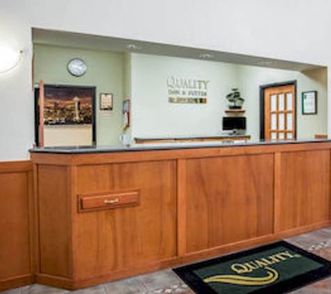 Quality Inn & Suites Federal Way - Seattle - Federal Way, WA