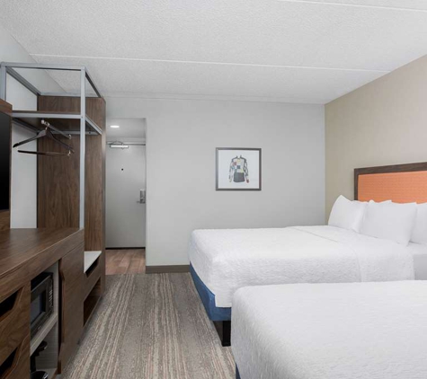 Hampton Inn Louisville-Airport - Louisville, KY