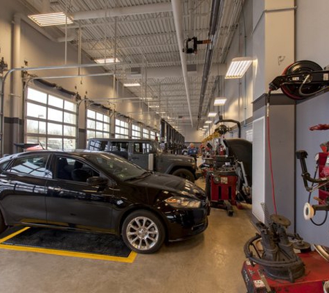 Fields Chrysler Jeep Dodge Ram - Glenview, IL