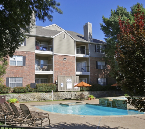 MacArthur Ridge Apartments - Irving, TX