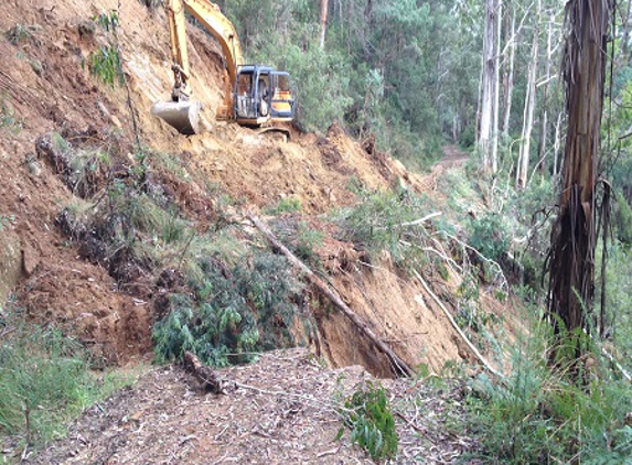 McMahon's Earthmoving & Tree Service - Jindabyne, NSW
