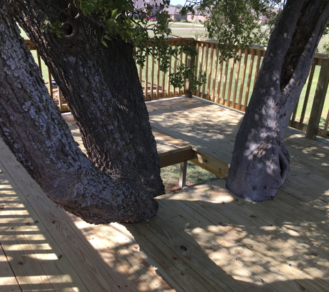 Hughes Fence and Deck, LLC - Edmond, OK