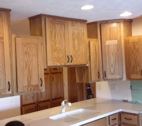 Clark's Custom Cabinets - Lake Odessa, MI