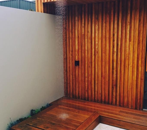 Straightline Plumbing & Guttering. Outdoor Shower