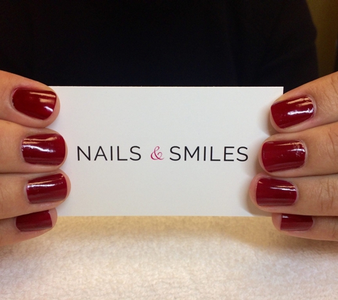 Nails and Smiles - Arlington Heights, IL