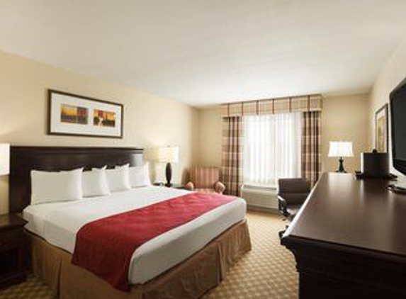 Country Inns & Suites - Bismarck, ND