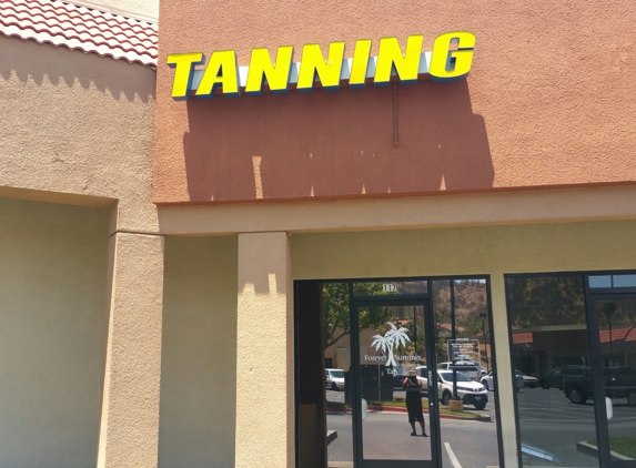 Forever Summer Tan - Santa Clarita, CA. Entrance