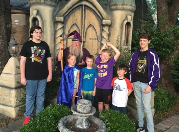 Magic Fun House - Rowlett, TX. Fun at The Magic Fun House Castle with Wizard Wayne!