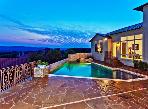 Canyon Creek Pools Inc - Boerne, TX