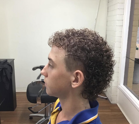La Rose Hairstylists - Miles, QLD