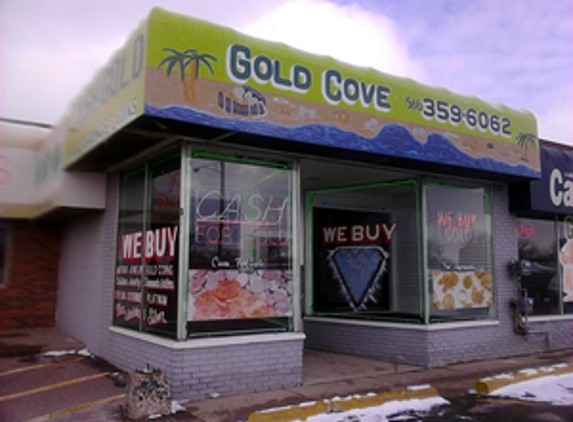 The Gold Cove - Roseville, MI