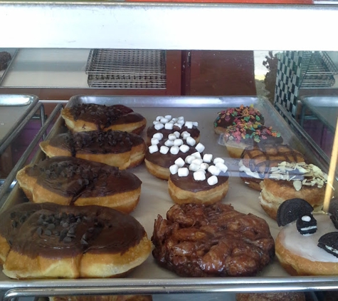 Judy's Donuts - Newbury Park, CA