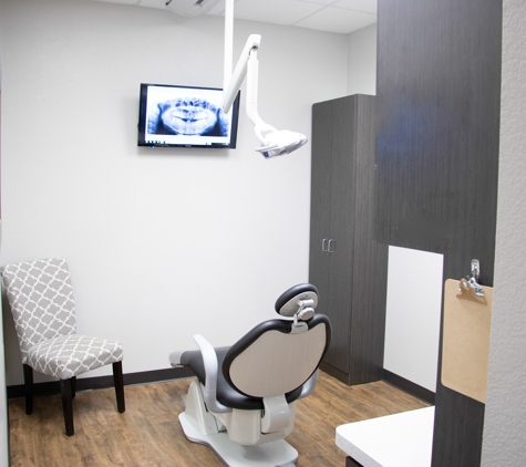 Ideal Dental Roanoke - Roanoke, TX