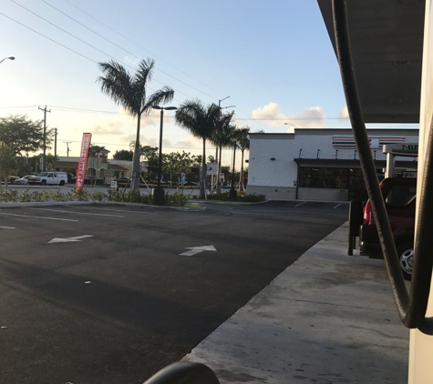 7-Eleven - North Miami, FL