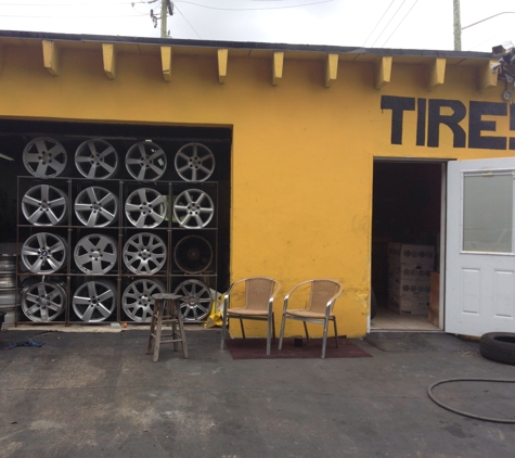 Gun Club Tire - West Palm Beach, FL