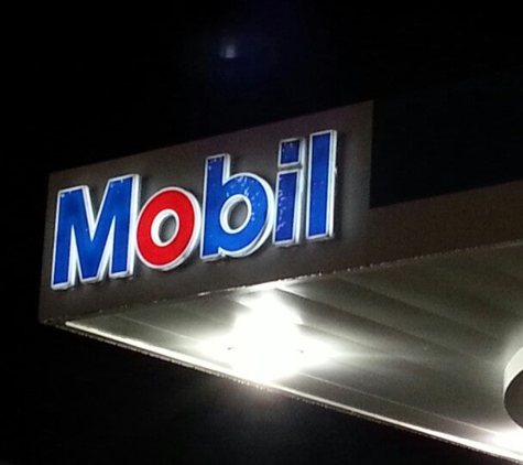 Mobil - Arcadia, CA