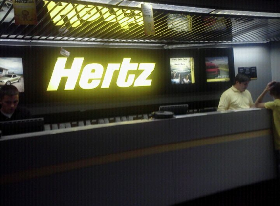 Hertz - Wichita, KS