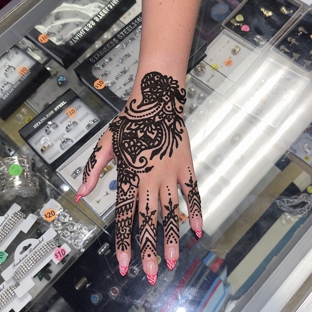 Egyptian Henna Tattoos, Hair Wraps & Airbrush Tattoos - Kissimmee, FL