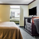Quality Inn 1-5 Navy Base - Motels