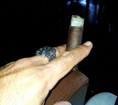 Don Lupe Cigar Lounge - Long Beach, CA