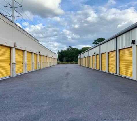 Life Storage - Orlando, FL