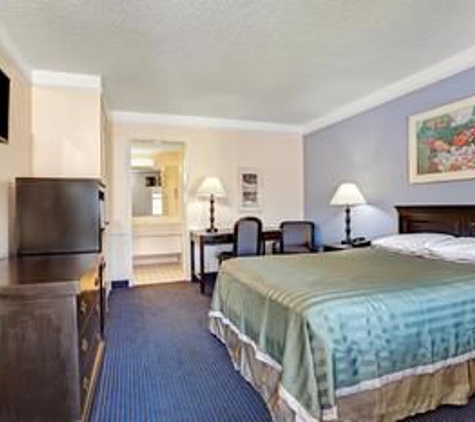 Travelodge by Wyndham North Richland Hills/Dallas/Ft Worth - North Richland Hills, TX