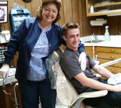 Wilson, Robert L DDS PA - Heber Springs, AR. Great Dentist with a wonderful staff... our entire family has used Dr. Wilson for about 15 years and my children treated like family. ..