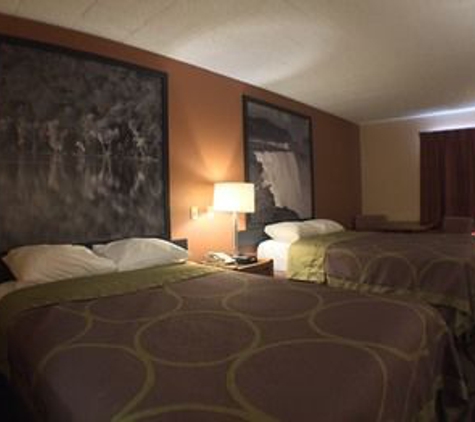 Super 8 by Wyndham Batavia E of Darien Lake Theme Park - Batavia, NY