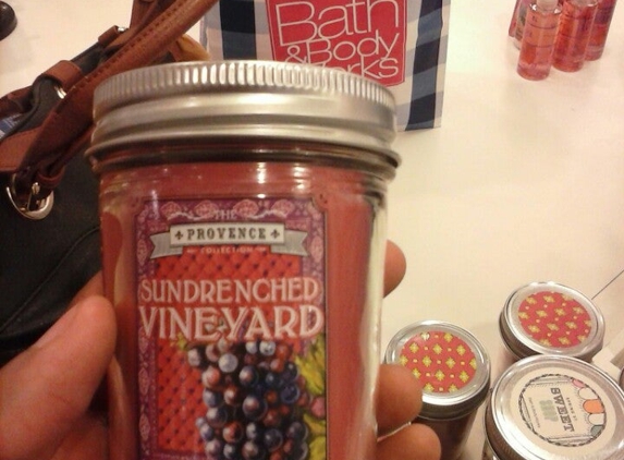 Bath & Body Works - Garden City, NY