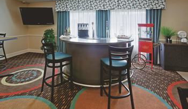 La Quinta Inn & Suites Columbus, IN - Columbus, IN