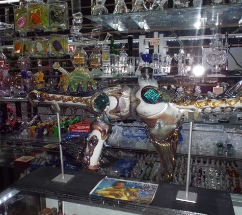 High Roller Cigar And Smoke Shop - Las Vegas, NV. Water Pipes