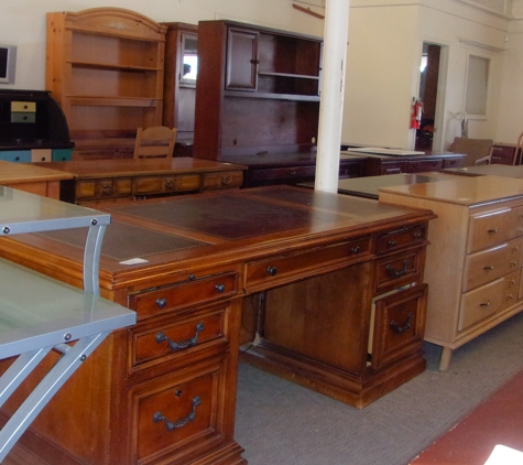 Finicky Used Furniture & Appliances - Prescott Valley, AZ