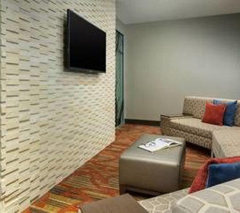 Courtyard by Marriott - New York, NY