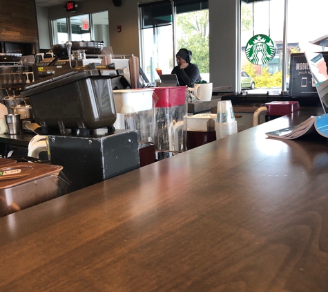 Starbucks Coffee - Waukegan, IL