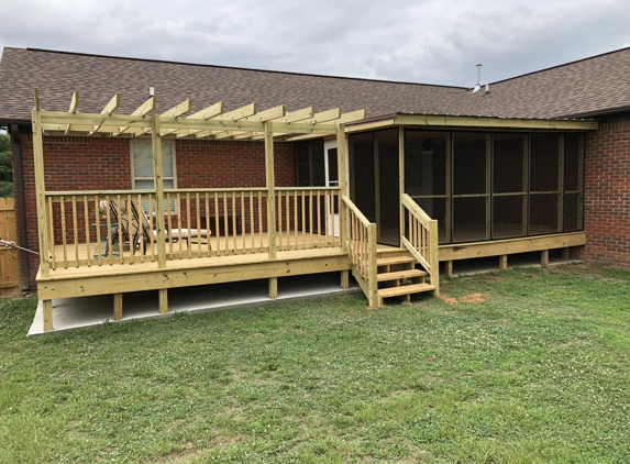 Performance Home Repair - Anniston, AL. 17x30 DECK WITH PARTIAL COVERED AND SCREENED