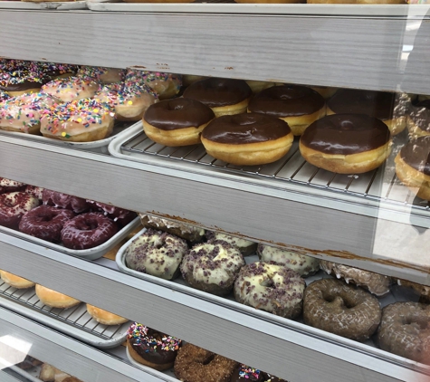 SK's Donuts & Croissant - Los Angeles, CA