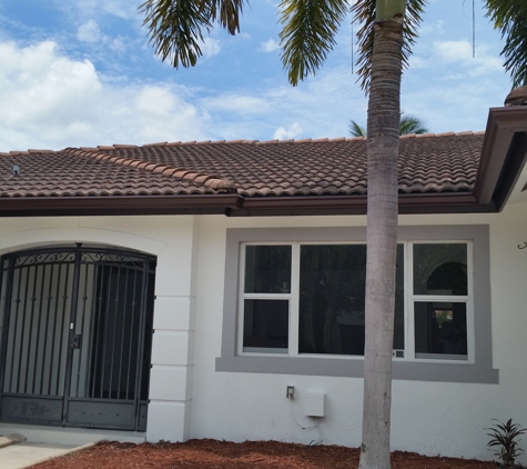 gio gutters inc - Hialeah, FL