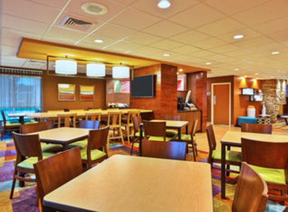 Fairfield Inn & Suites - Middleton, WI