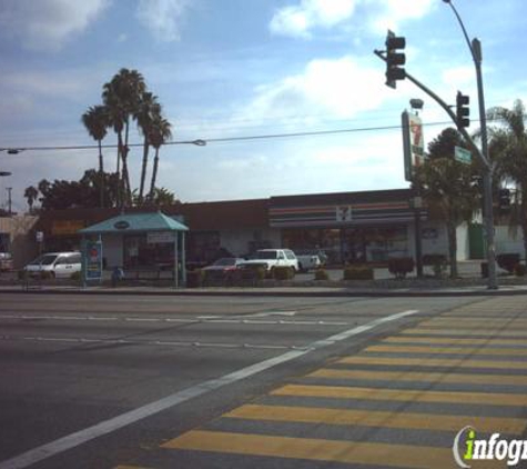 T & A Coin Laundry 1 - Anaheim, CA