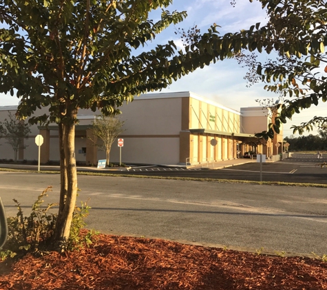 Publix Liquors at Five Points Shopping Center - Pace, FL