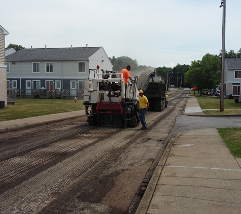 Carl's Paving - Niles, OH