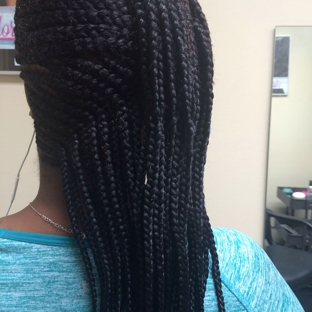 Paris hair braiding and weaving - Houston, TX