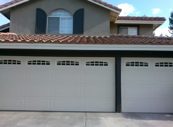 24Hrs Emergency Svc Garage Doors