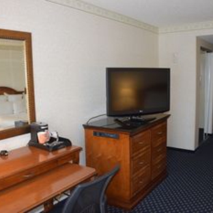 Lafayette Park Hotel & Suites - Trenton, NJ