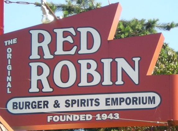 Red Robin Gourmet Burgers - Minneapolis, MN